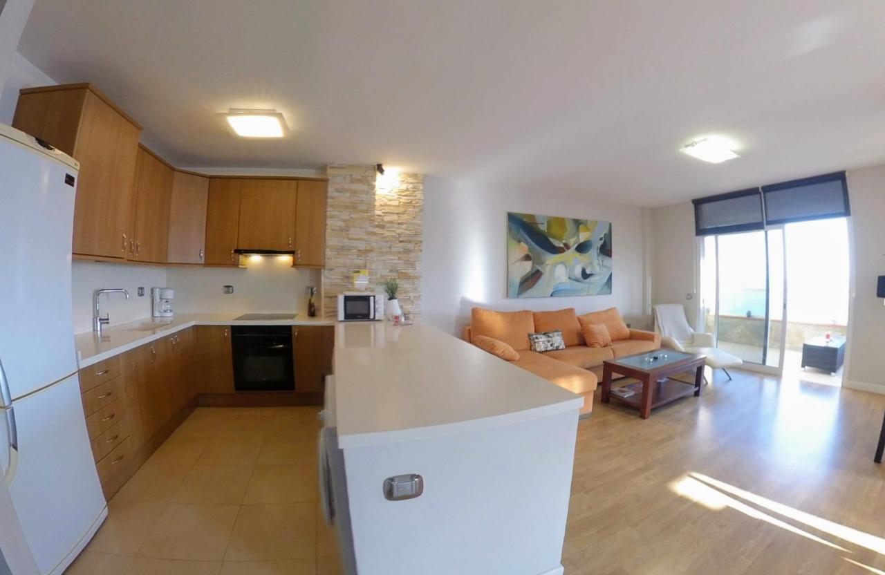 Facing The Ocean - Full Appt With 2 Double Bedroom Табайба Экстерьер фото